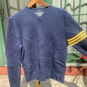Vintage Abercrombie and Fitch Men's Muscle Sweater